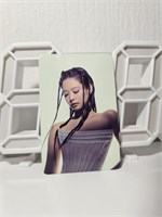 {{productViewItem.photos[photoViewList.activeNavIndex].Alt || productViewItem.photos[photoViewList.activeNavIndex].Description || 'Официальные фотокарты BLACKPINK - DEADLINE'}}